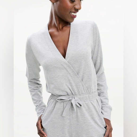 NWT Splendid x Cella Jane Supersoft Surplice Jumpsuit Gray Size Small - Picture 4 of 16
